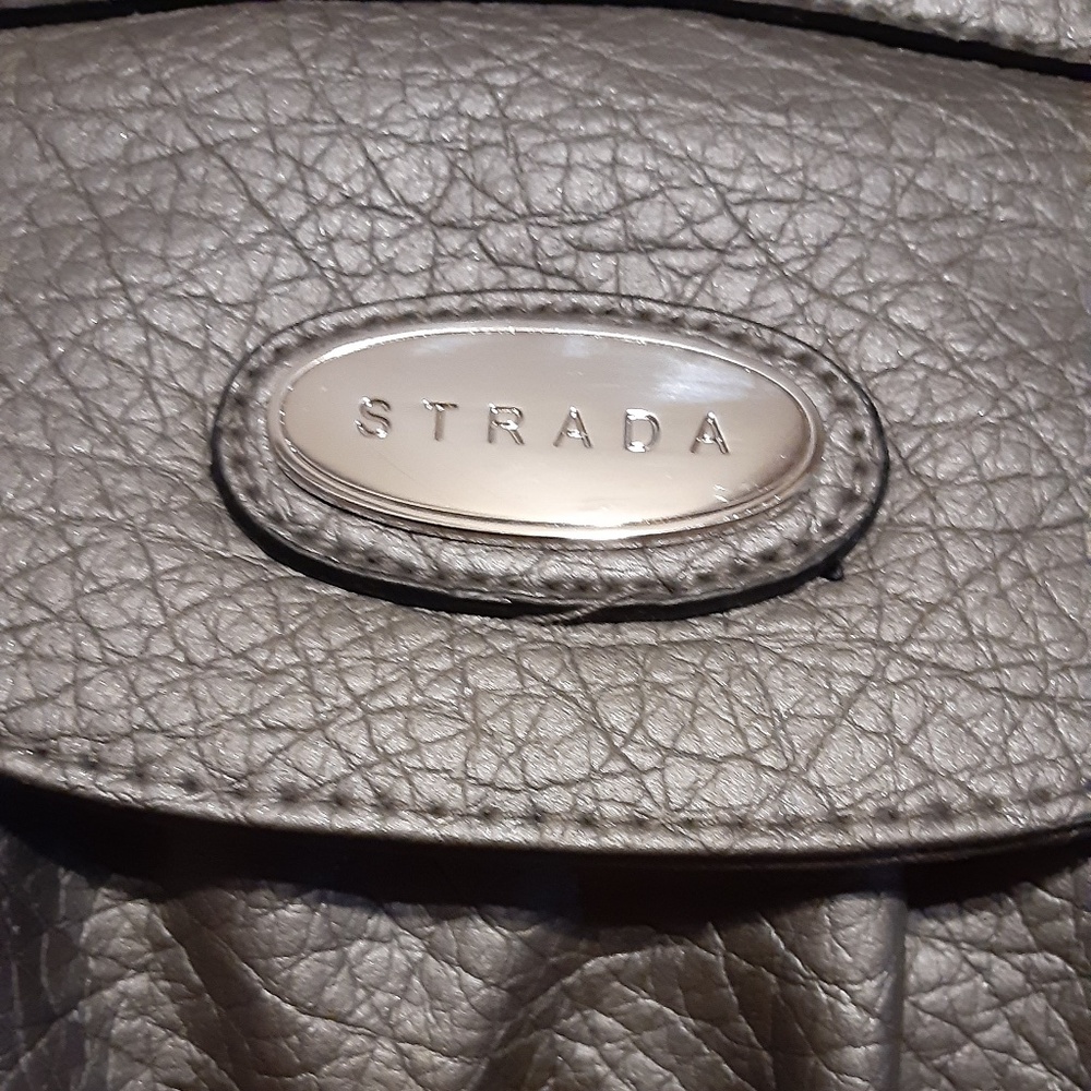 Strada Buttery Soft Vegan Leather Hobo Shoulder Bag & Coin-ID Holder Set - Picture 3 of 6